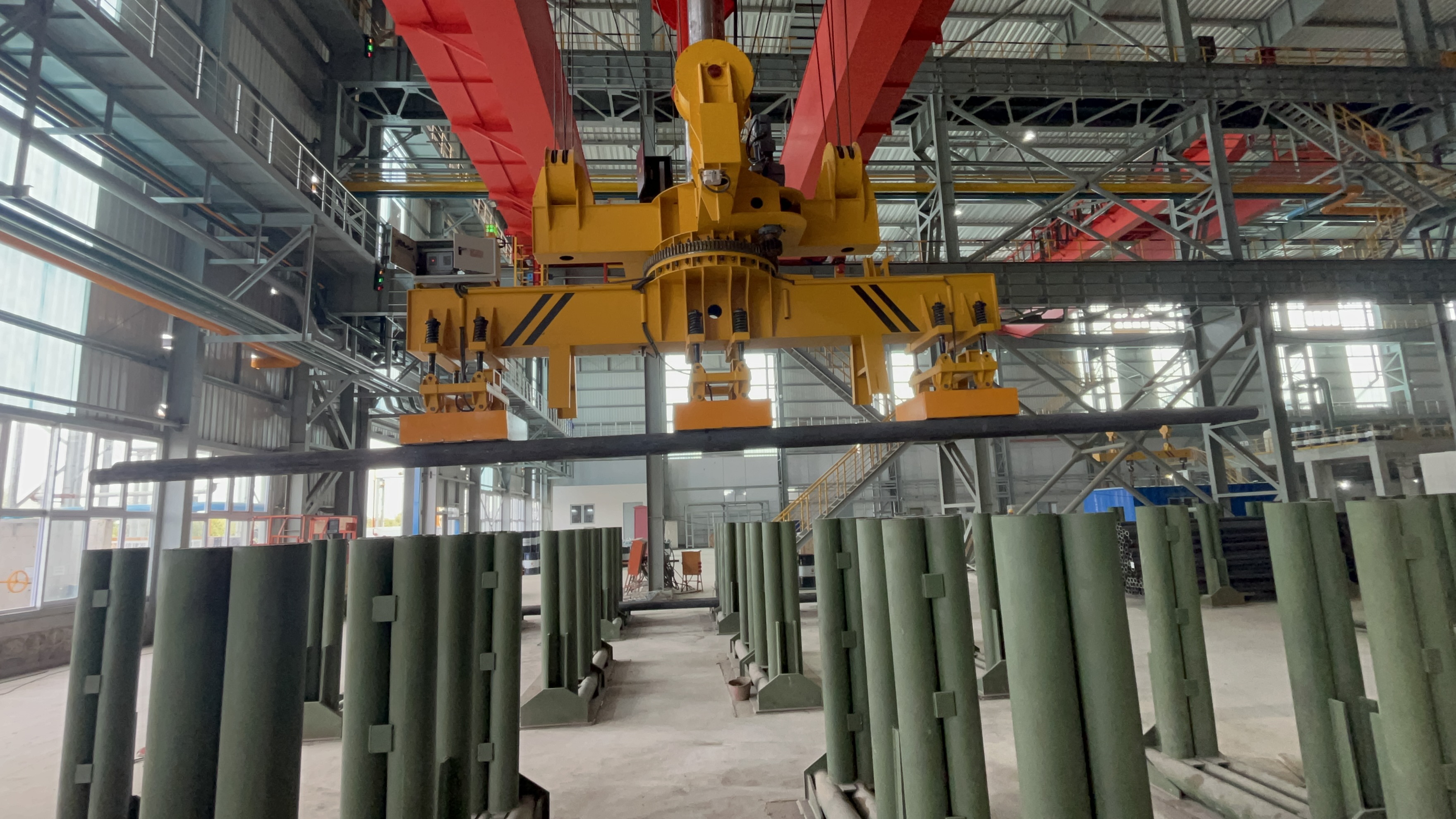 千豪圓坯吊運電永磁吊具